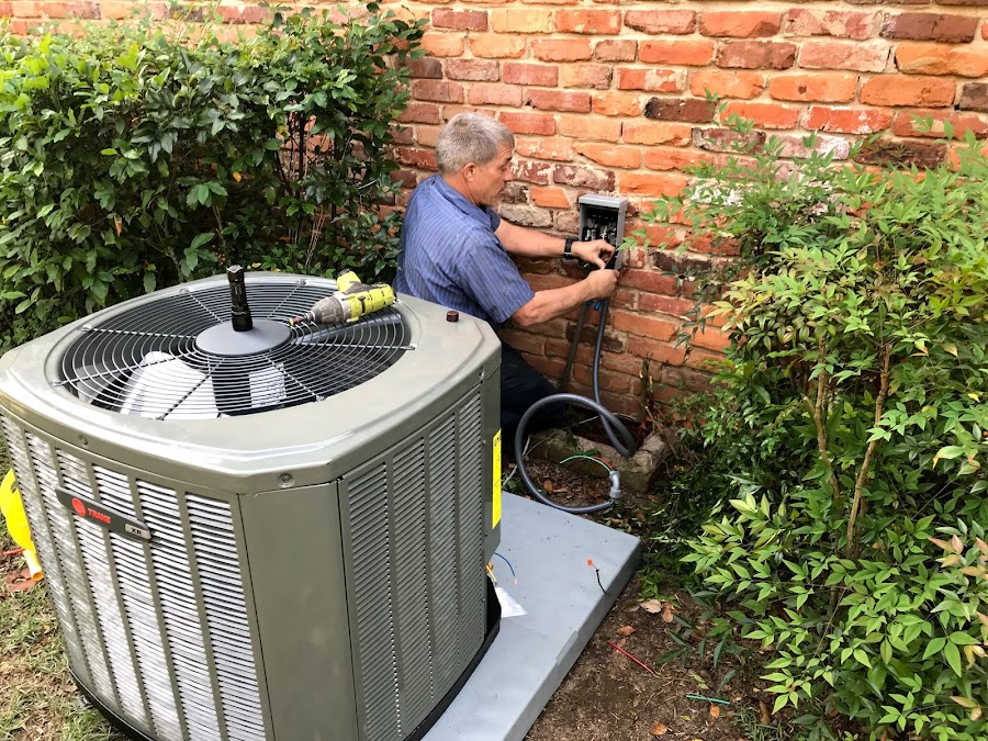 Bailey's is here to repair your AC in Evans! Call now